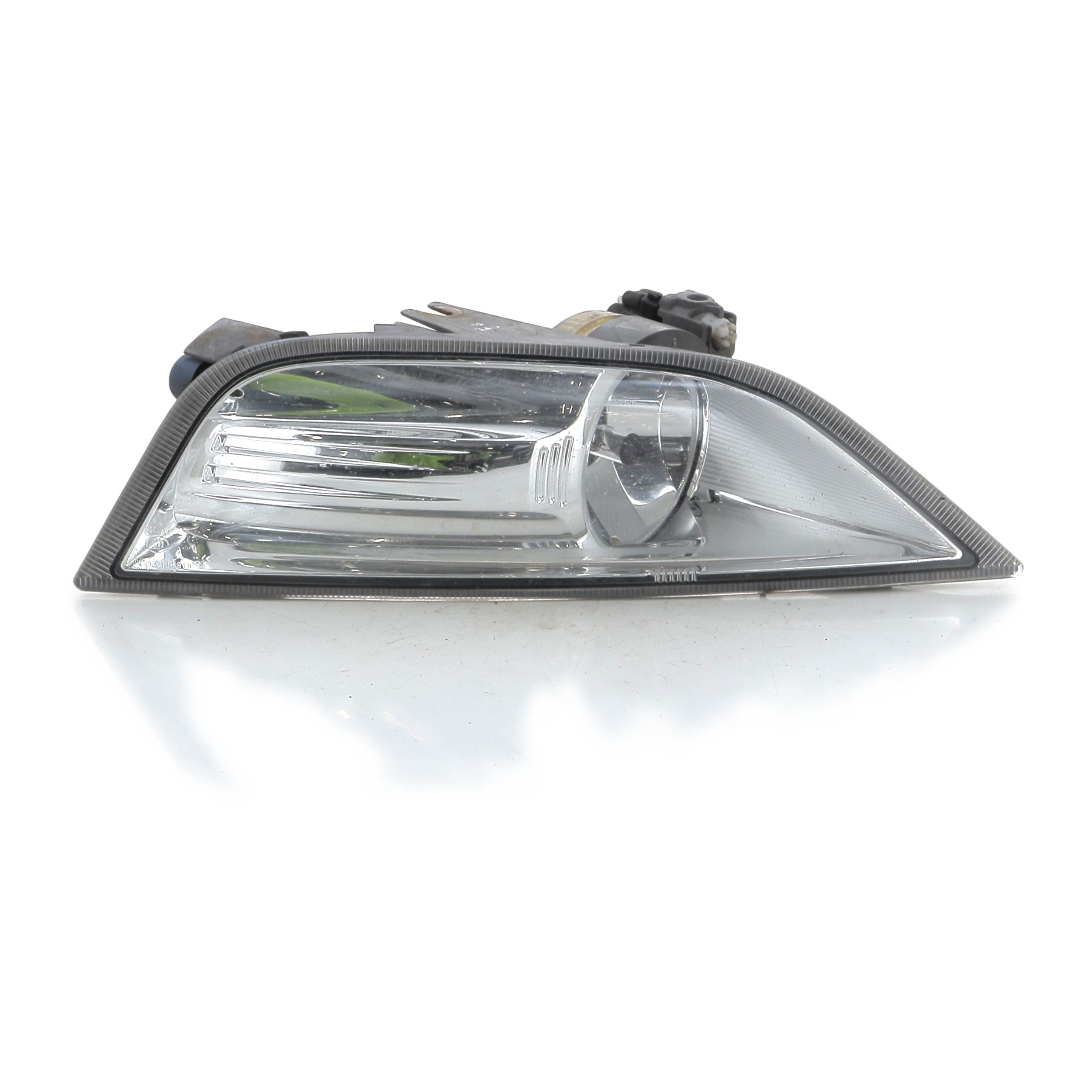 Antibrouillard gauche 1731477 - FORD MONDEO 3 PH.2 2.0 TDCI - R1-2859Z R1-2859Z