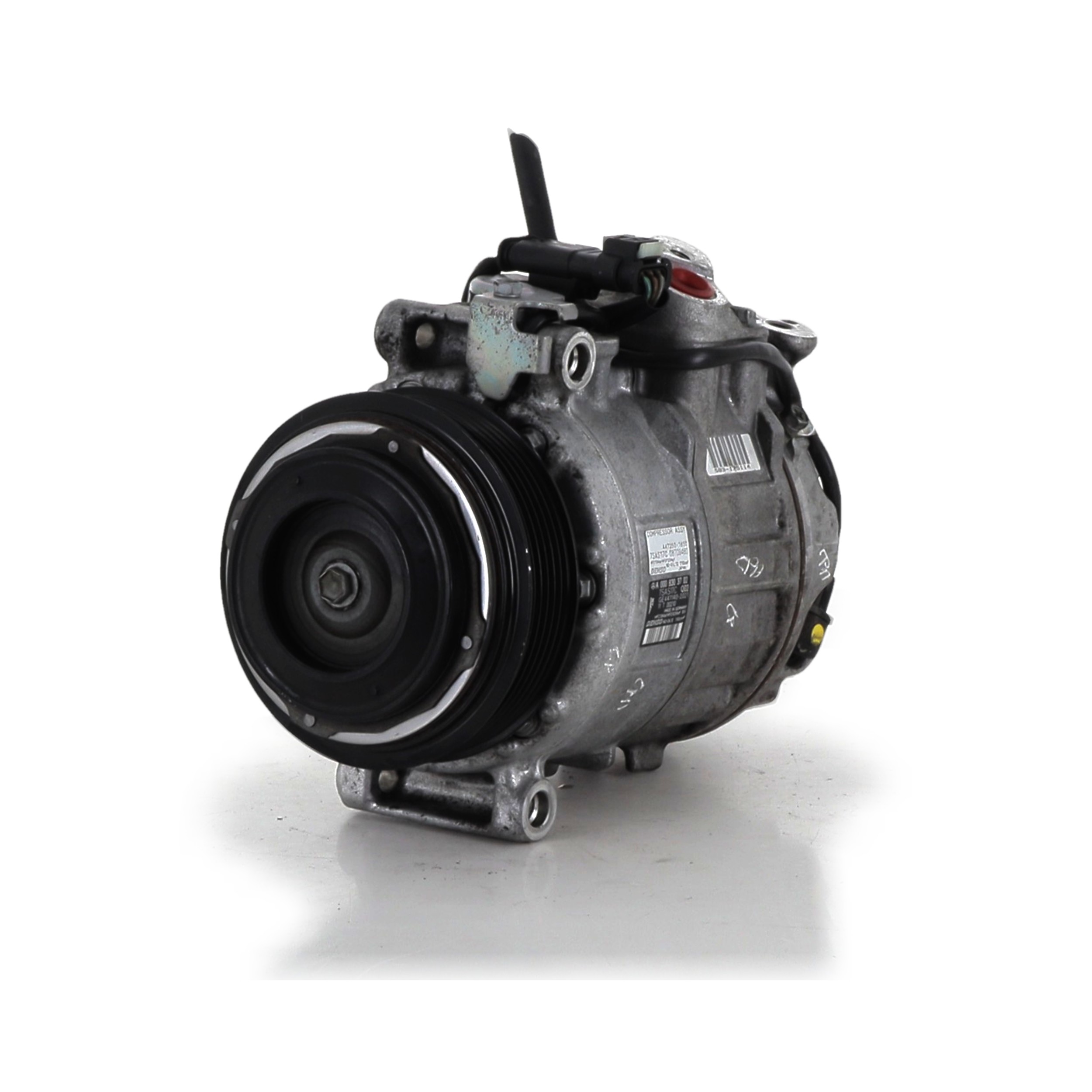 Compresseur de climatisation MERCEDES CLASSE GLE 4104 43 AMG réf. 0008303702 R1-6137F R1-6137F