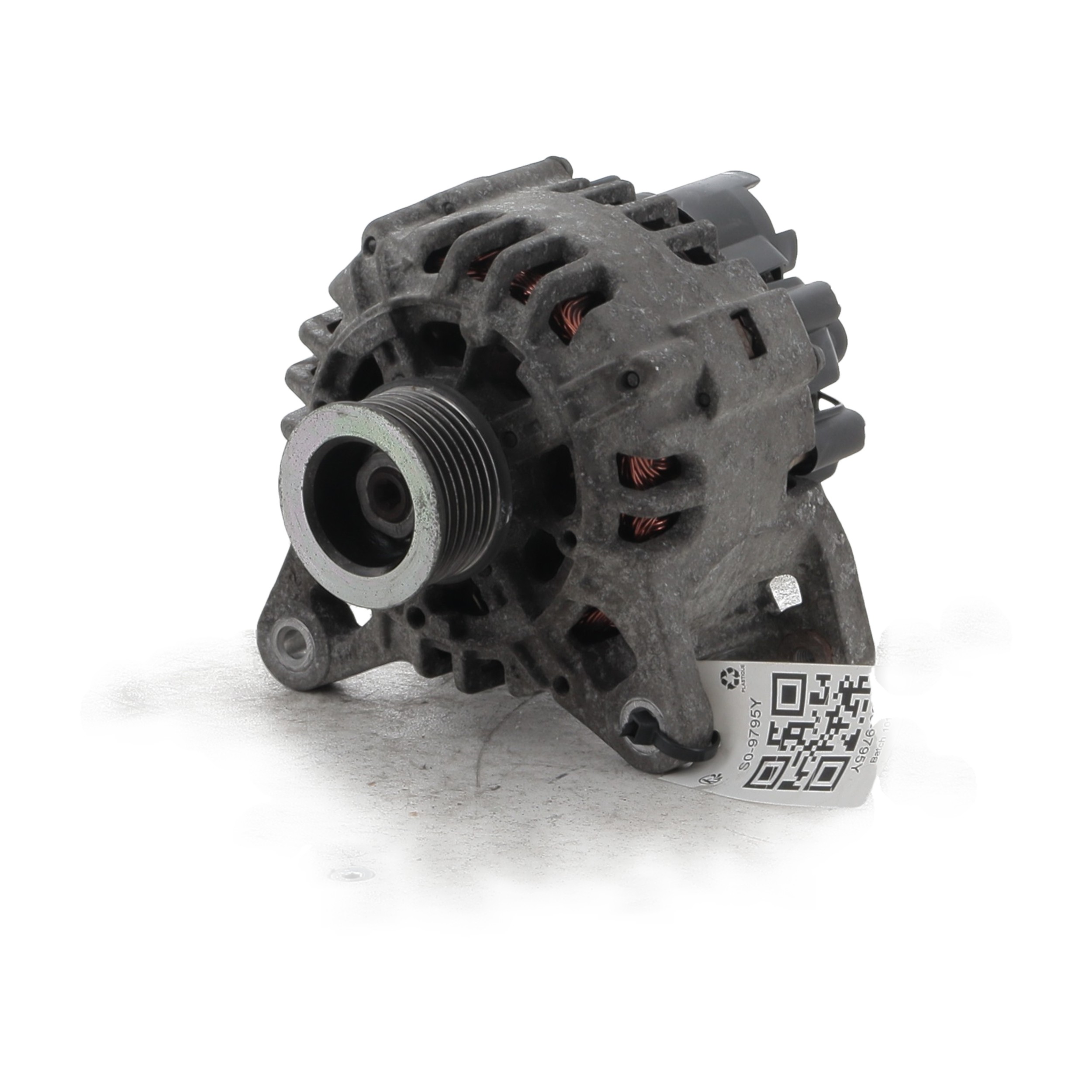 Alternateur RENAULT CLIO 3 PH.1 1.2 TCE réf. 8200660037 S0-9795Y S0-9795Y