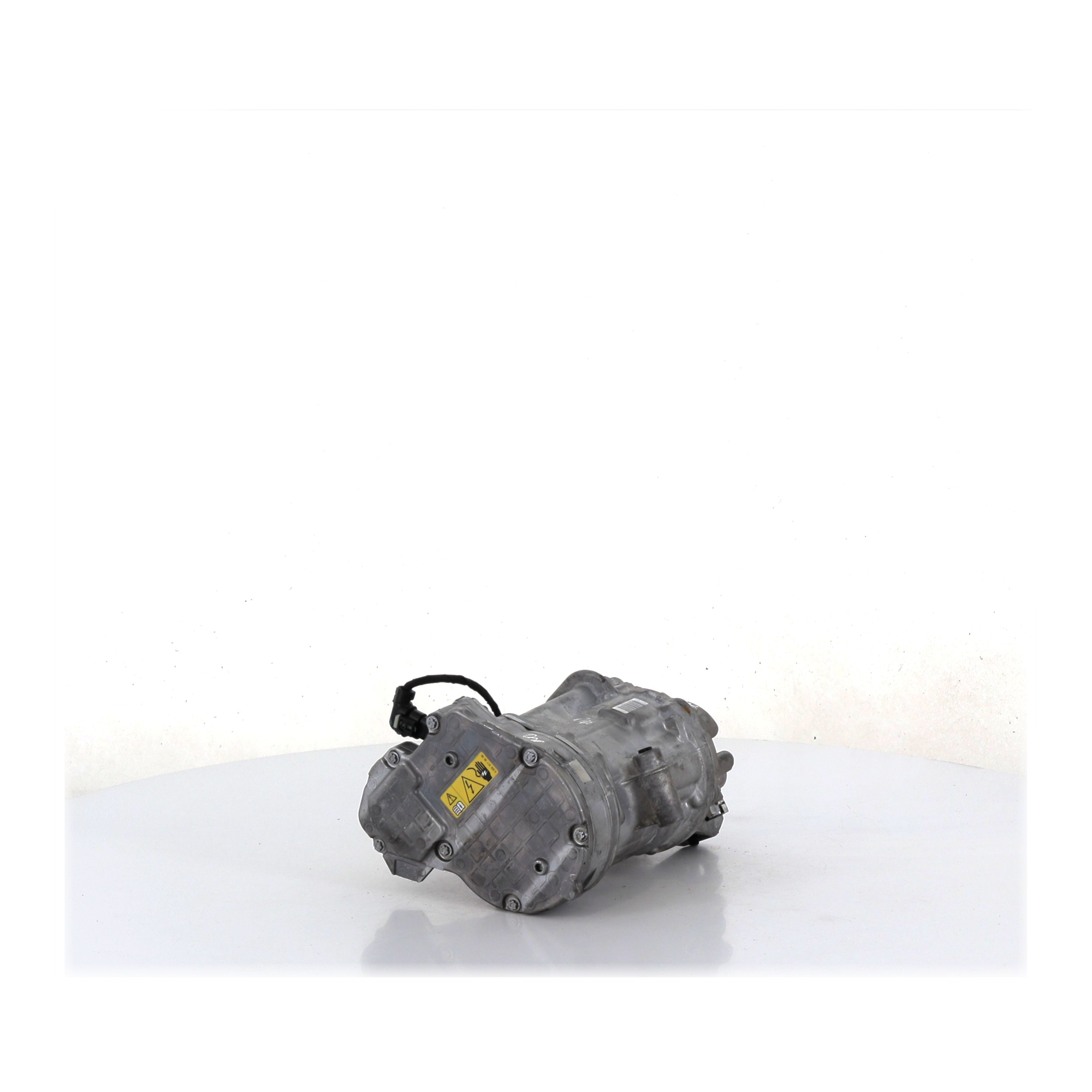 Compresseur de climatisation MERCEDES CLASSE GLC 2 2.0 EHR 4X4 réf. 0008305304 T1-5305X T1-5305X [reference_2417335] 3