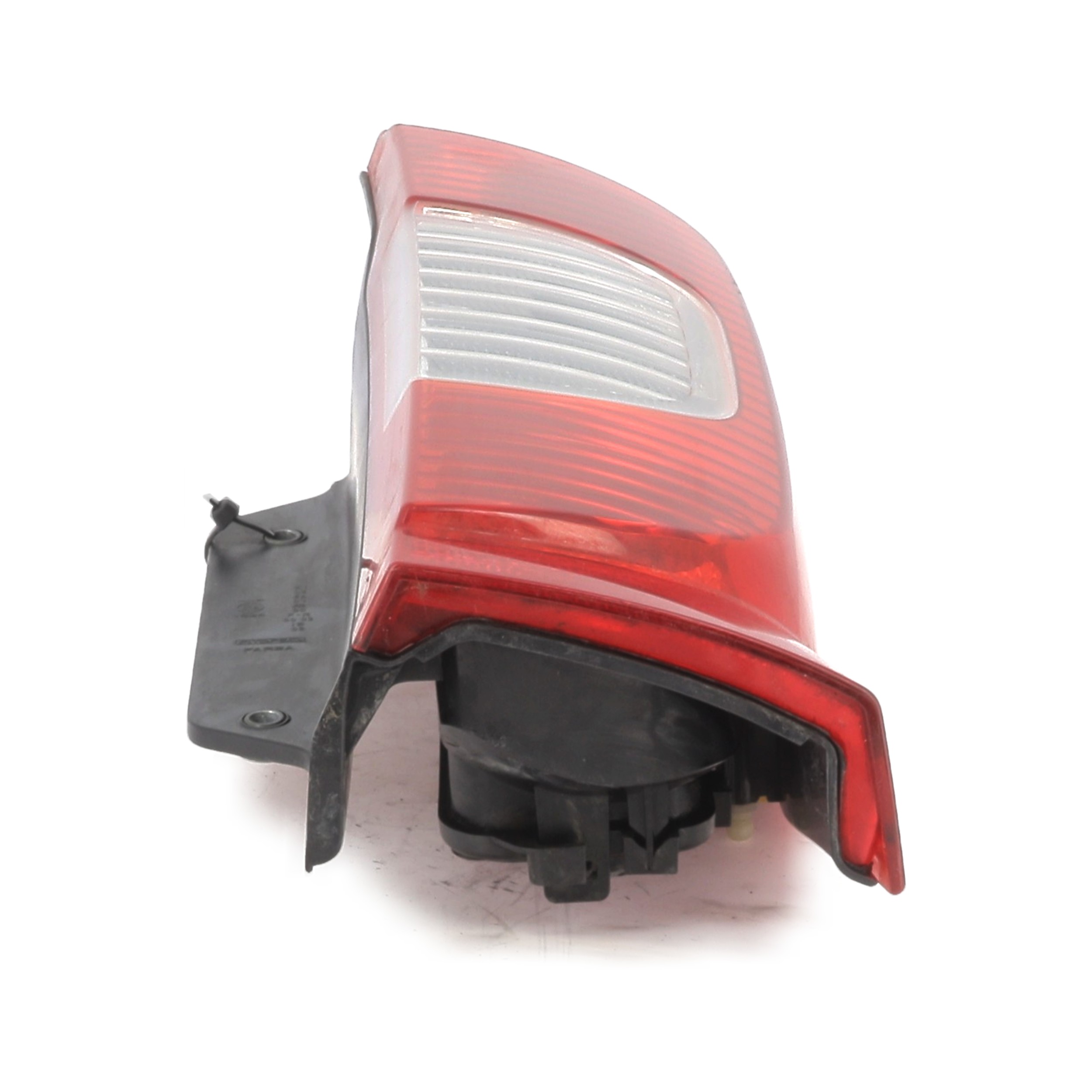 Feu arrière droit PEUGEOT BIPPER FOURGON réf. 1624216980 U0-3226T U0-3226T