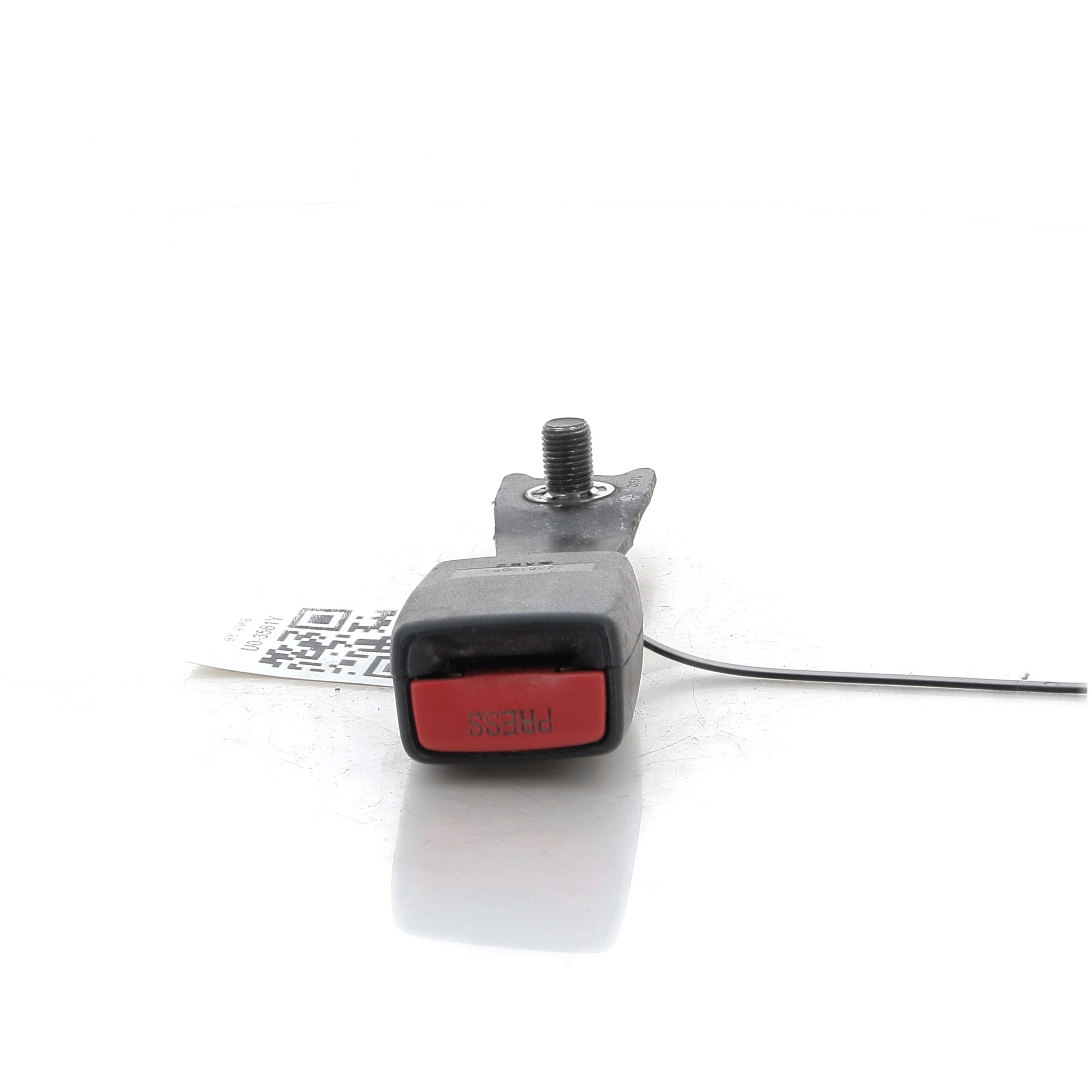 Attache ceinture avant droit MITSUBISHI LANCER U0-3581Y U0-3581Y