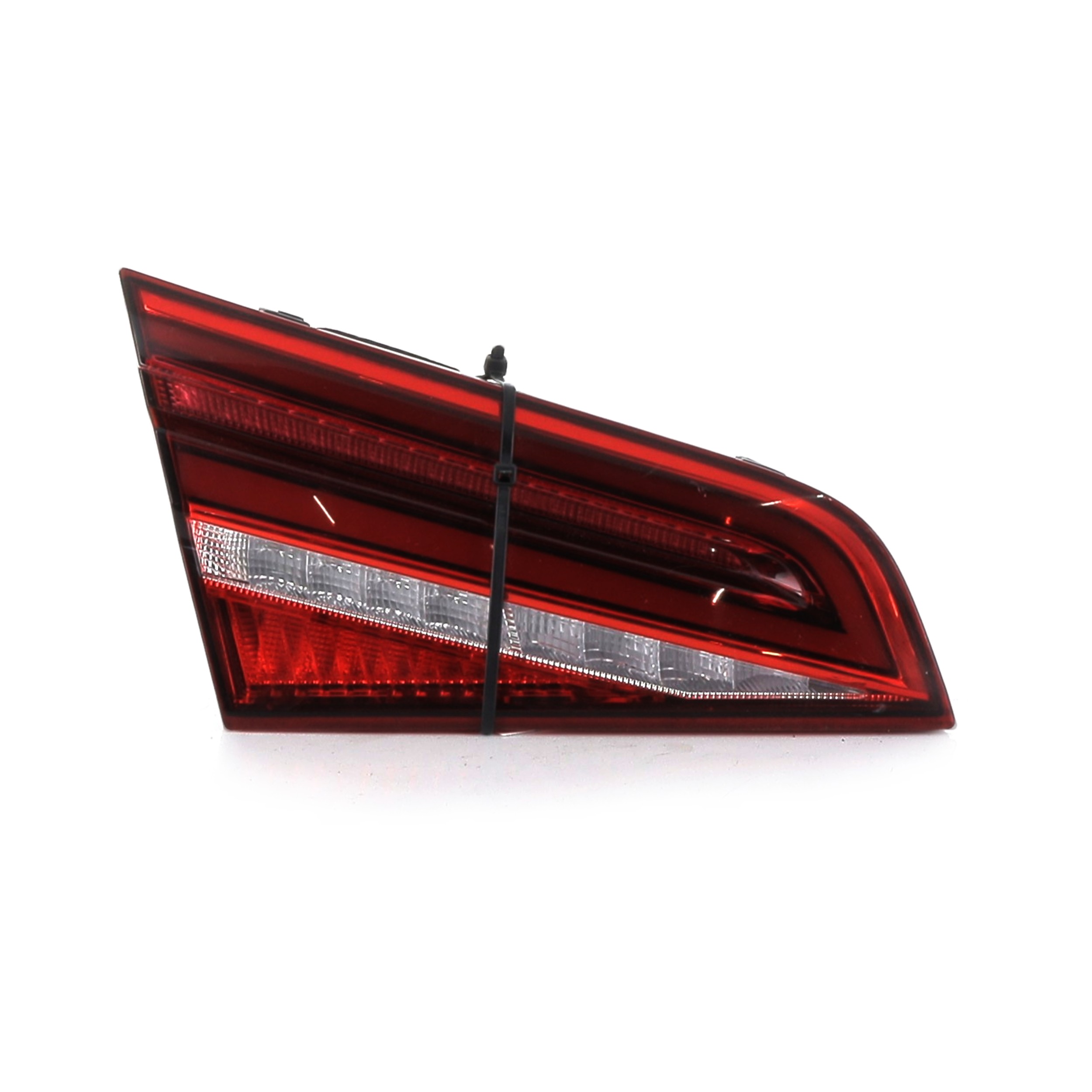 Feu de hayon gauche 8V4945093F - AUDI A3 SPORTBACK 3 PH.1 1.4 TFSI - U1-3036P U1-3036P