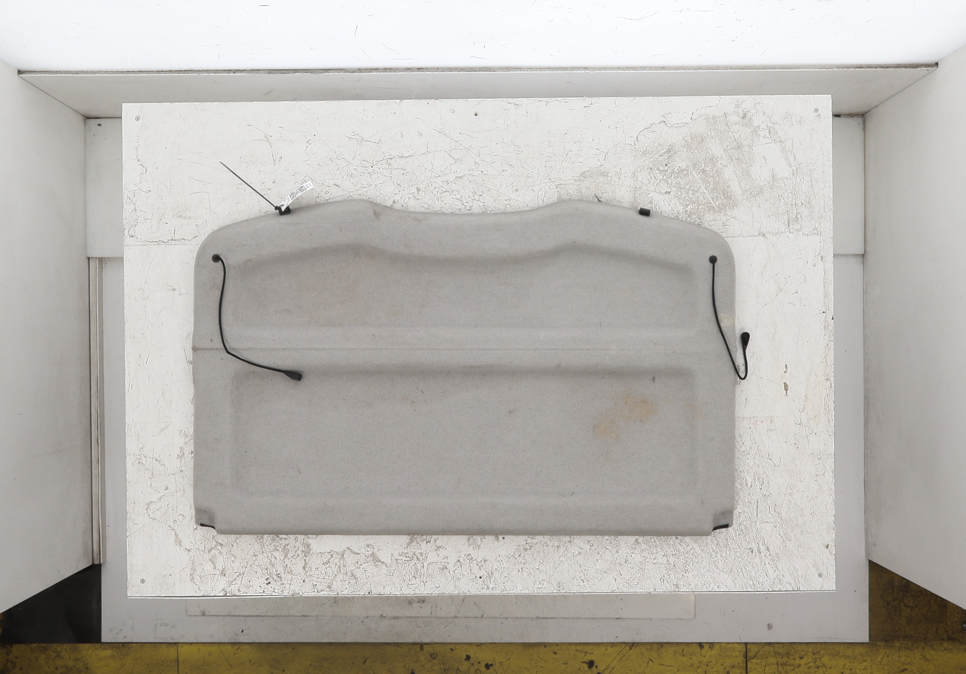 Plage arrière 794202752R - RENAULT SCENIC 3 PH.1 1.5 DCI - U1-5215M U1-5215M