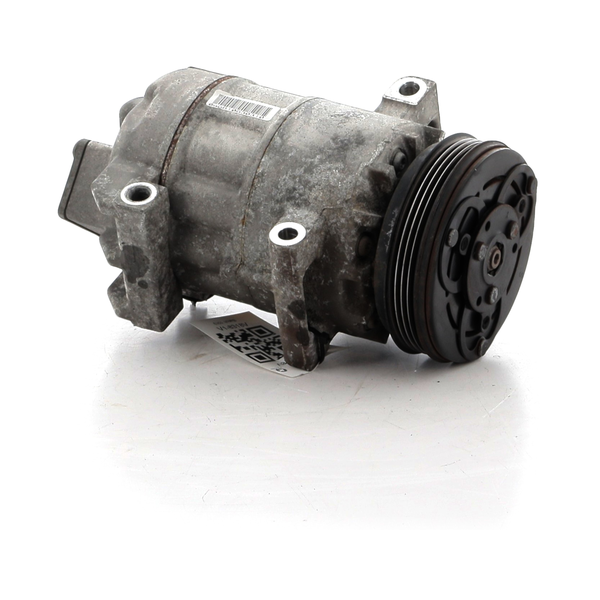 Compresseur de climatisation RENAULT CLIO 4 PH.1 réf. 926000050R V1-8318V V1-8318V