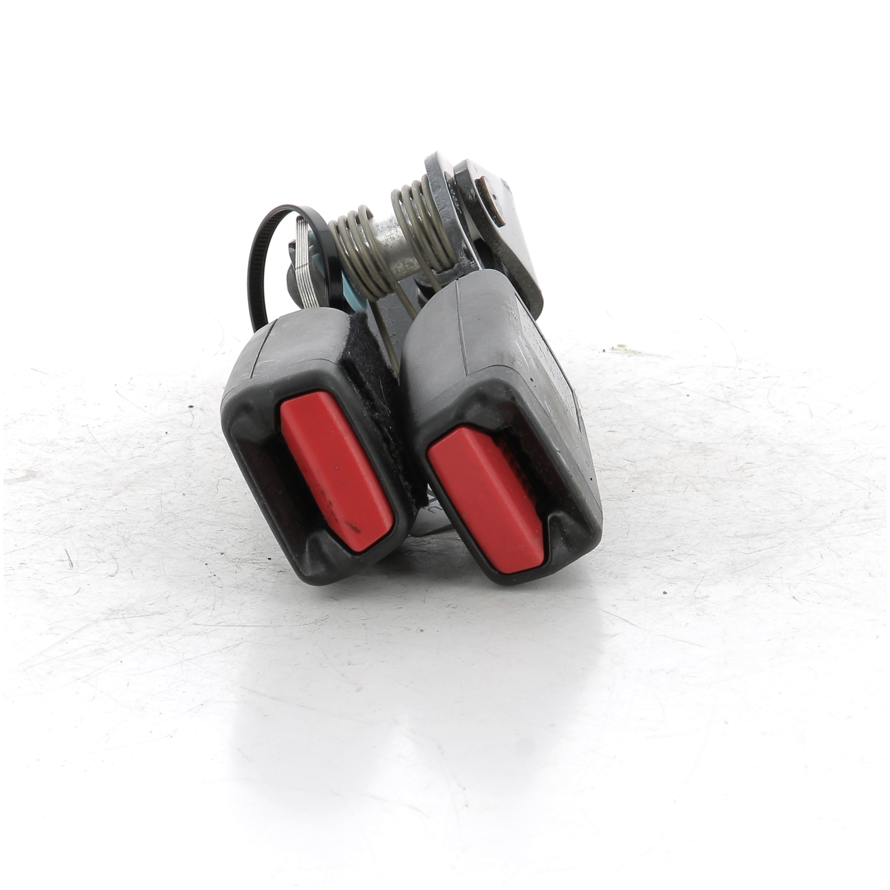 Attache ceinture arrière droit MERCEDES CLASSE E 3 PH.2 W0-3970U W0-3970U