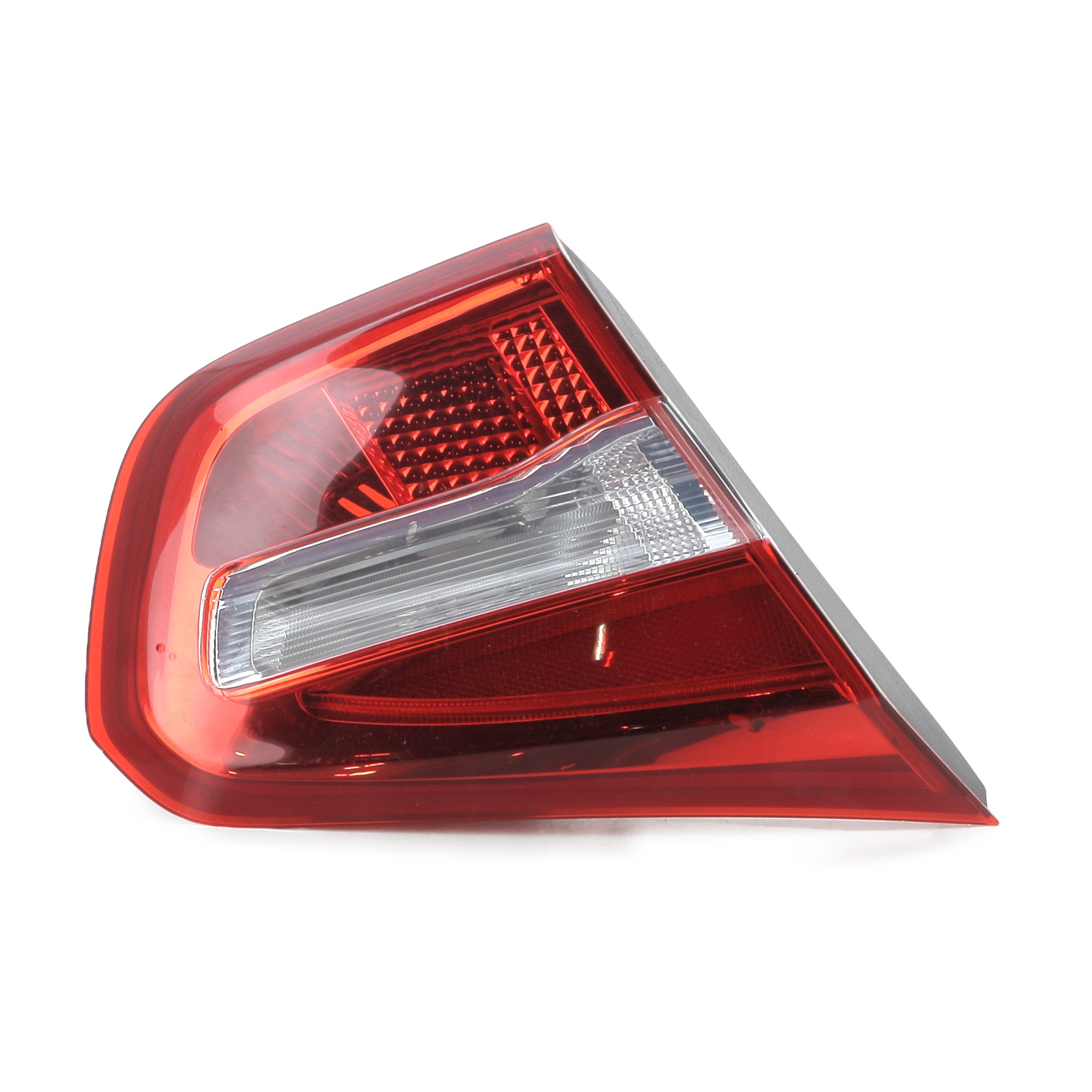 Feu de hayon gauche 1569060358 - MERCEDES CLASSE GLA 1 PH.1 200CDI4M - X1-0856E X1-0856E