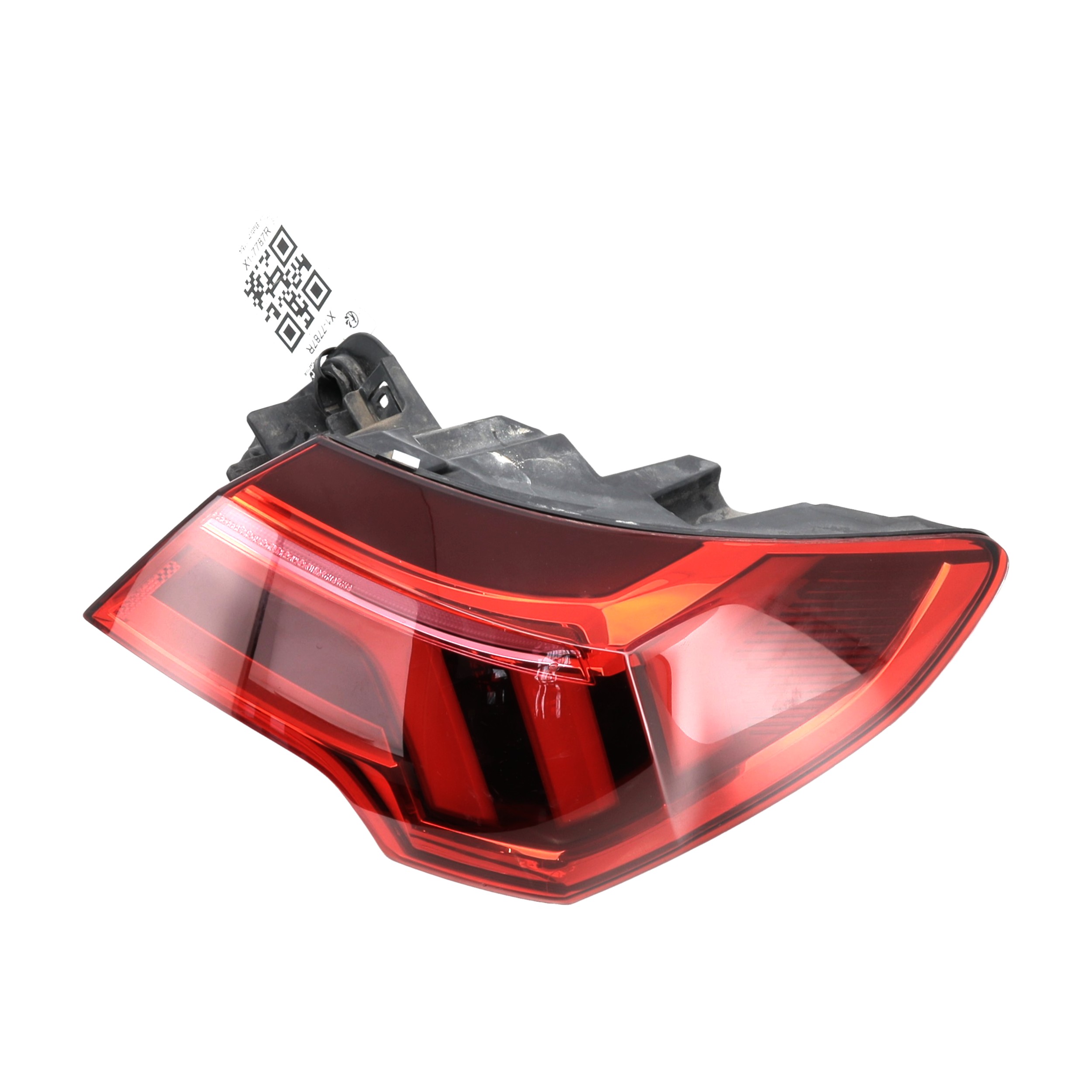 Feu arrière droit AUDI Q3 2 réf. 83A945092 X1-7787R X1-7787R