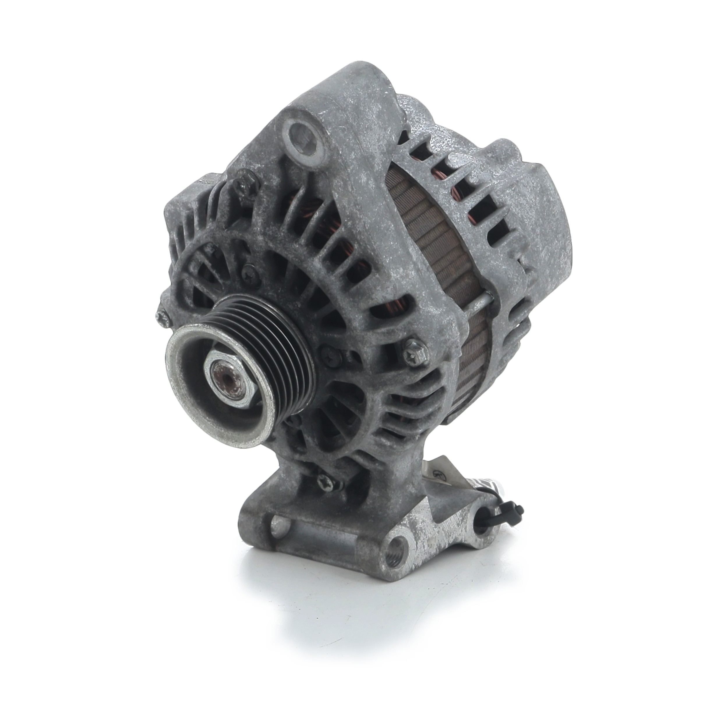 Alternateur FORD FIESTA 5 PH.2 1.4 80 réf. 1708472 Y0-4702V Y0-4702V