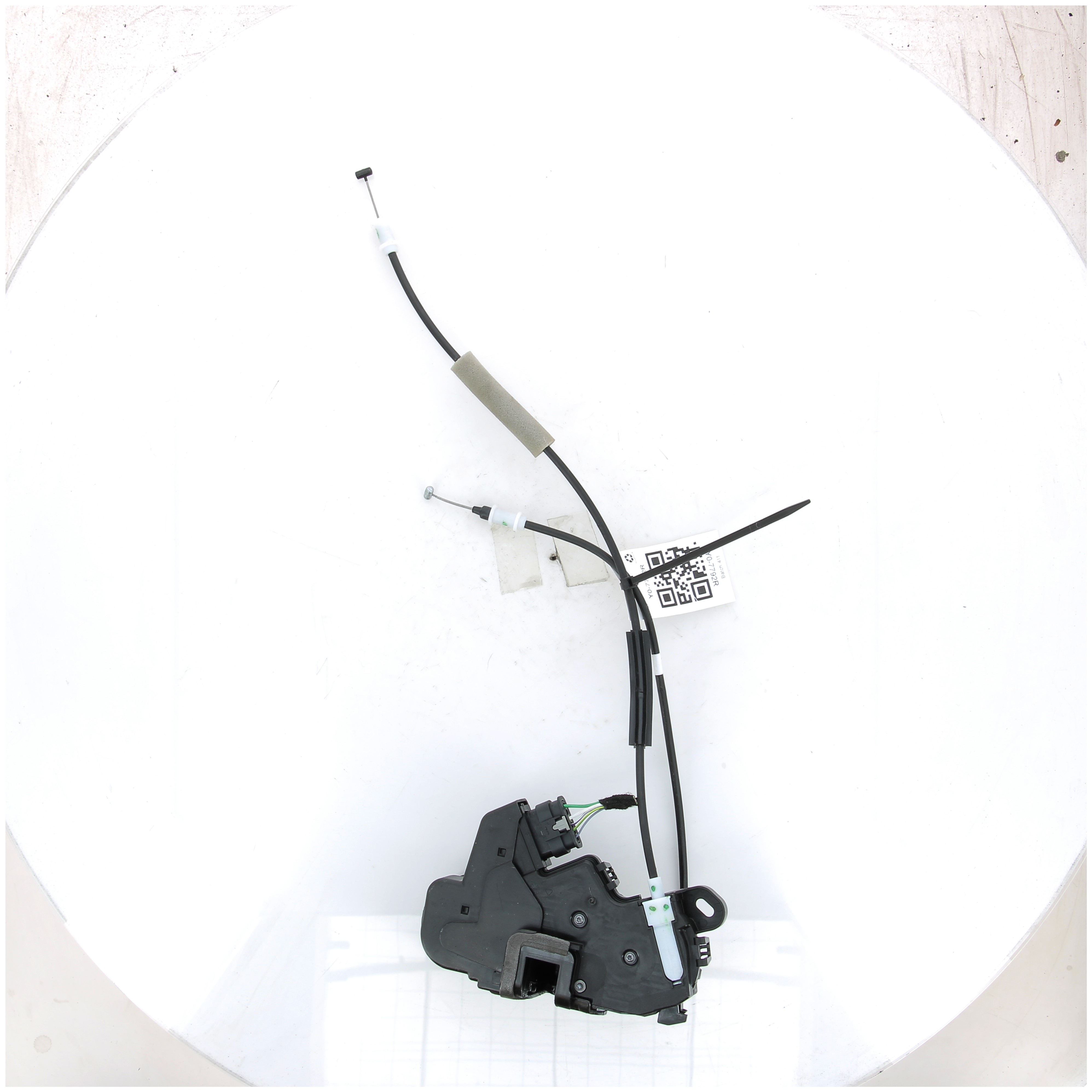 Serrure de porte avant gauche 0009846870180 - JEEP AVENGER 1.2 PTEC - Y0-7792R Y0-7792R