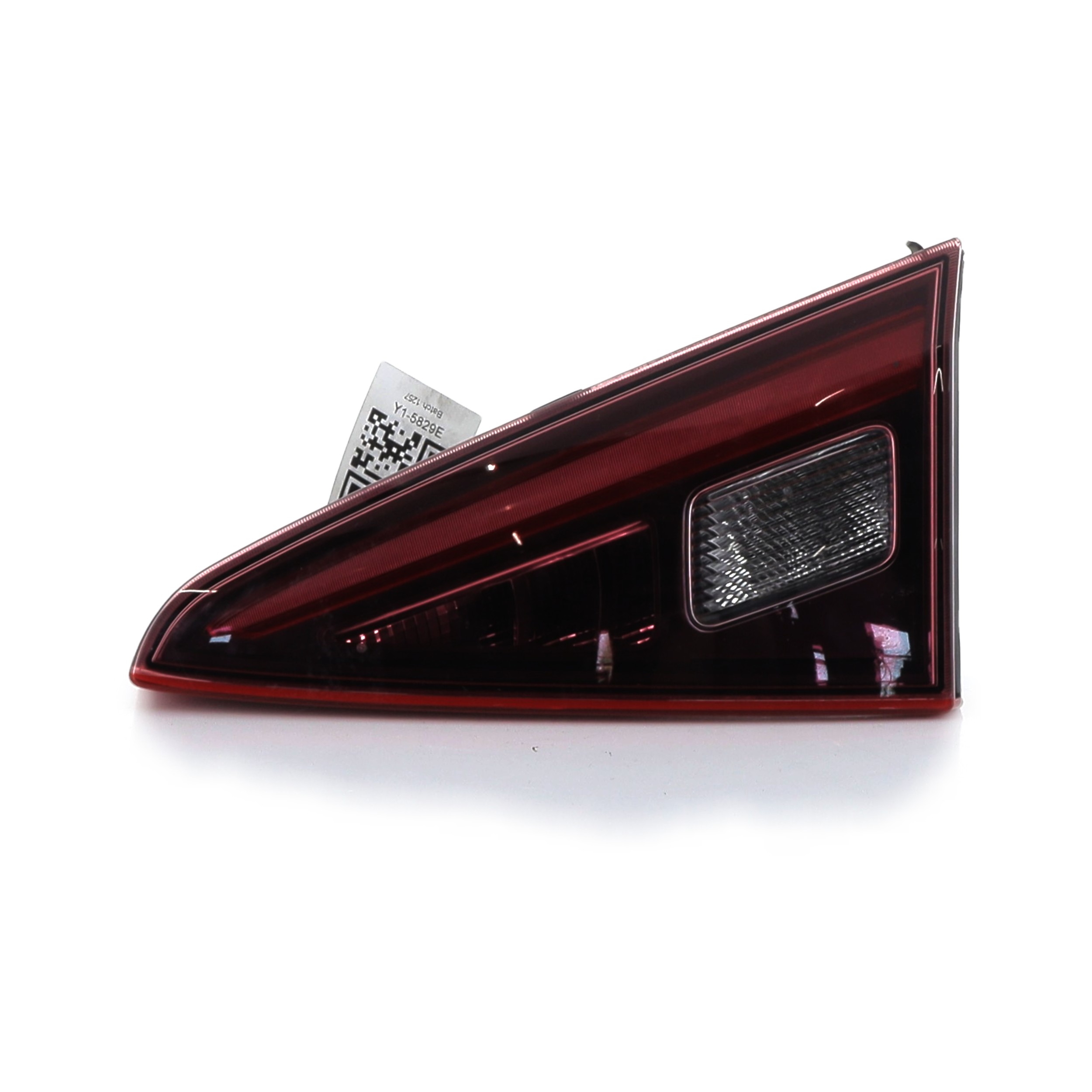 Feu de hayon droit 50552387 - ALFA-ROMEO GIULIA 2.0 TB - Y1-5829E Y1-5829E