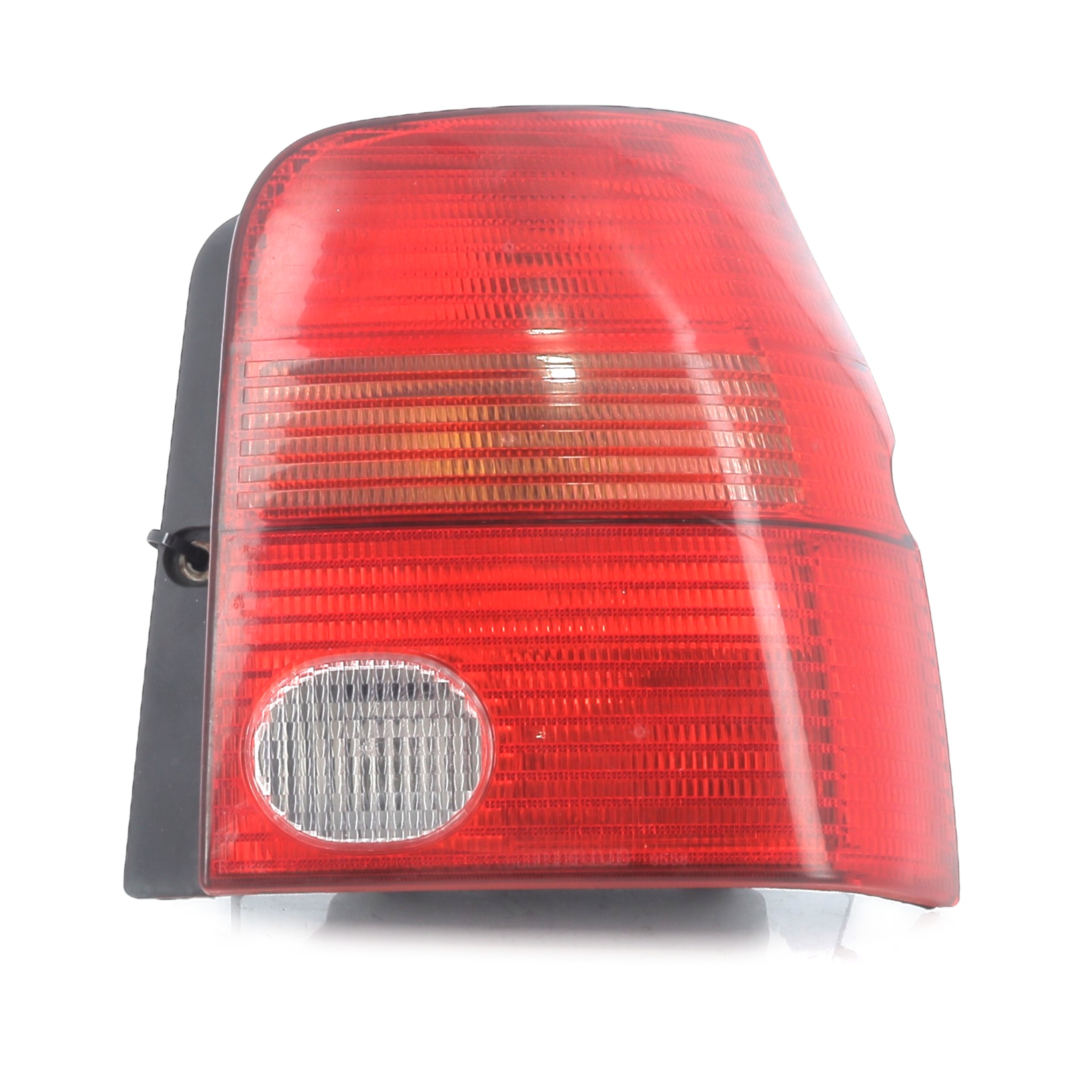 Feu arrière droit VOLKSWAGEN LUPO réf. 6X0945096E Z1-6604E Z1-6604E