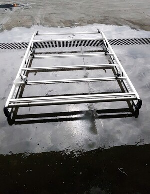 G385000Q1C Nissan NV300