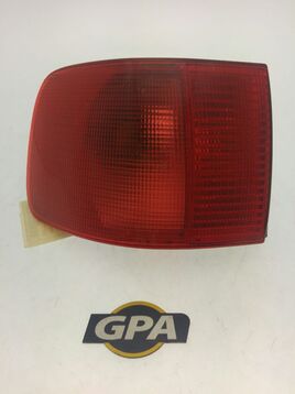 Feu arrière gauche occasion - Audi A6 - 4A5945217B