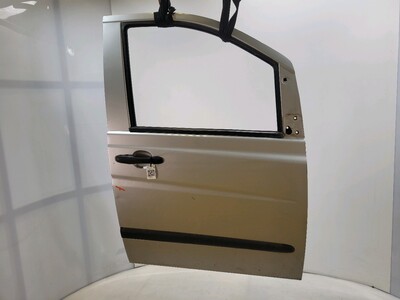 639720110528 Mercedes VITO VIANO VITO COMBI