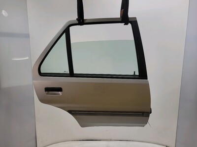 9008 97 Peugeot 106