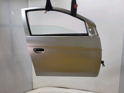 5700B682 Mitsubishi SPACE STAR