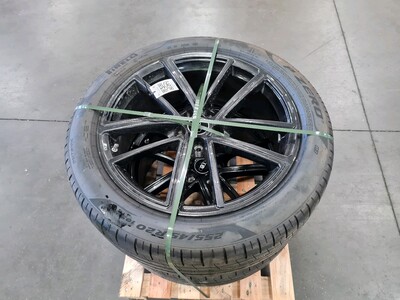 COMPLETE WHEEL SET OF TWO FRONT used - Audi Q5 - GPA-25-0043593
