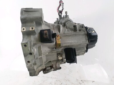 303002B860 Toyota AVENSIS