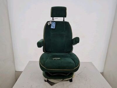 Left front seat used - Mercedes SPRINTER - GPA-26-0050261