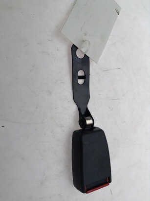 Attache ceinture sécurité avant droit occasion - Volvo V40 - 30824671