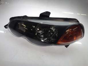 Left headlight used - Honda HR-V - 33151S2HG01