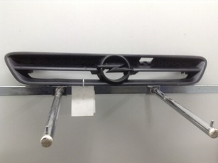 Grille used - Opel ASTRA - 6320096