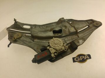 67 62 8353839 BMW SERIE 3
