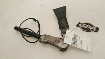 Attache ceinture sécurité avant gauche occasion - Opel VECTRA - 90508805