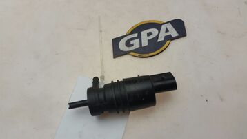 Washer fluid pump used - Suzuki SWIFT - 38410-68L00-000