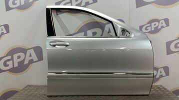 Right front door  used - Mercedes CLASSE S - 2207200205
