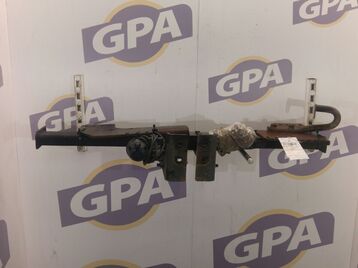 Hitch used - Nissan KING CAB - 13162