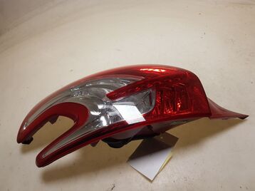 Left rear light used - Peugeot 208 - 98 103 430 80