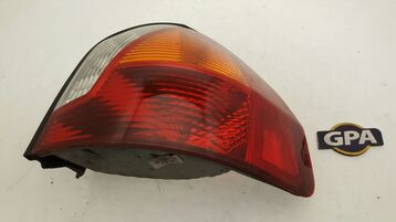 Right rear light used - Hyundai SANTA FE - 9240226020