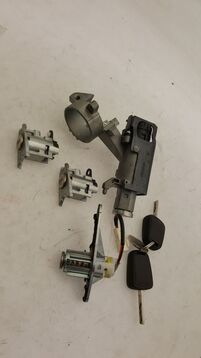 13279296 Opel KARL