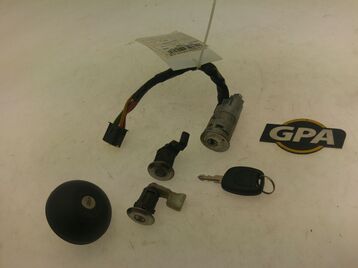 Neiman kit complet (barillet serrure clé) occasion - Renault CLIO - GPA-21-0005899