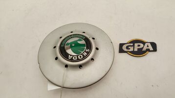 Wheel cover hub cap used - Skoda FELICIA - 6U0601155