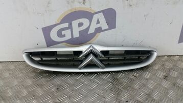 Grille used - Citroen SAXO - 00007804K1