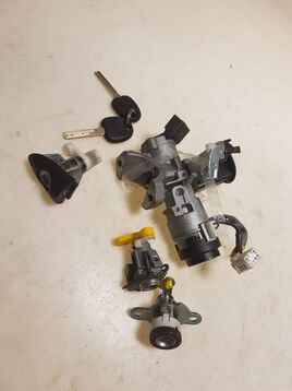 Neiman kit complet (barillet serrure clé) occasion - KIA PICANTO - 819051Y060