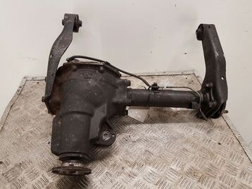 Front differential used - Mitsubishi PAJERO - MR124870