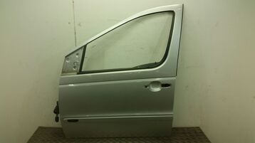 Left front door used - Mercedes VANEO - 4147200005