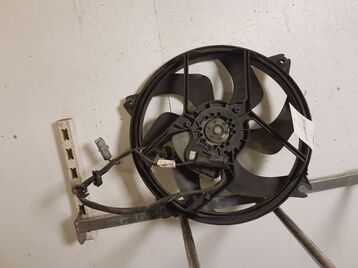 Radiator fan + mounting used - Peugeot 407 - 616GPA00899C1GO - GPA