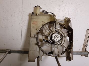 Groupe motoventilateur occasion - Toyota AYGO - 616GPA01242C1ES