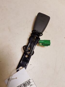 Attache ceinture sécurité avant gauche occasion - Volvo V40 - 30863562