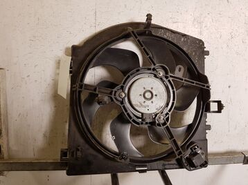 Groupe motoventilateur occasion - Renault TWINGO - 616GPA01544C1ES