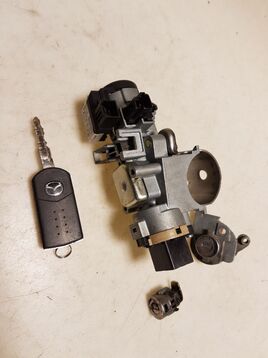 DG4009010B Mazda MAZDA 2