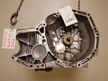 ZPA5J00976 Suzuki SWIFT