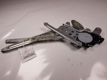 Left front window-lift used - Opel AGILA - 93193625