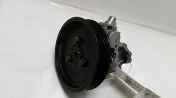 Power steering pump used - BMW SERIE 3 - 32 41 6753274