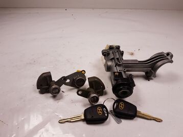 Neiman kit complet (barillet serrure clé) occasion - Hyundai GETZ - 819051CA40